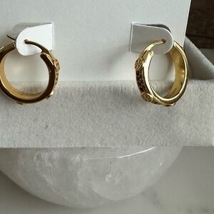 *** SOLD *** 
Tory Burch Gold Textured Hoop Earrings